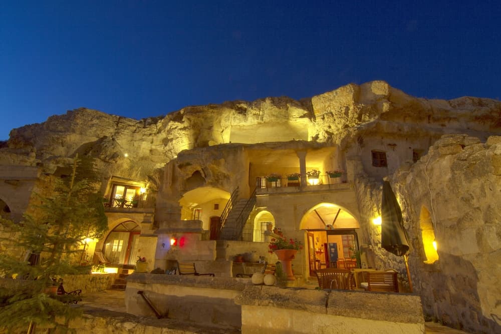 4ODA Cave House Boutique