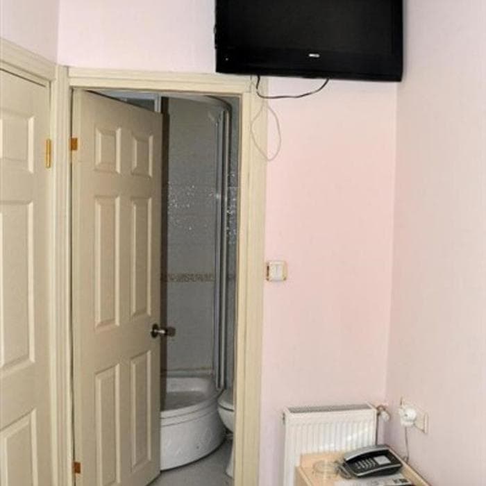 Bade 2 Otel