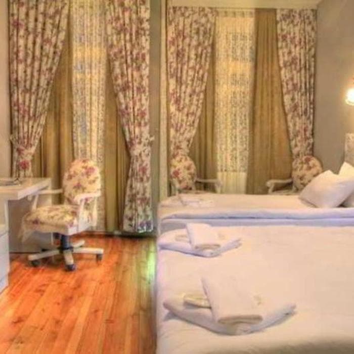 Omer Hayyam Suites