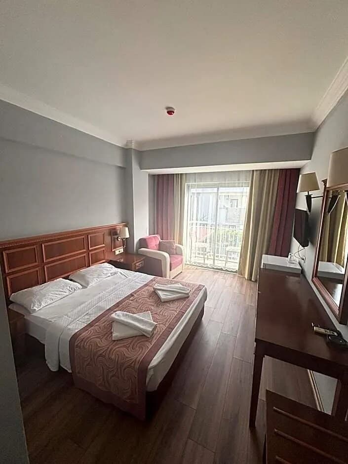Grand Ayguen Hotel 2