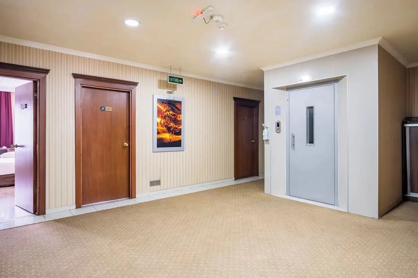 Lifos Hotel