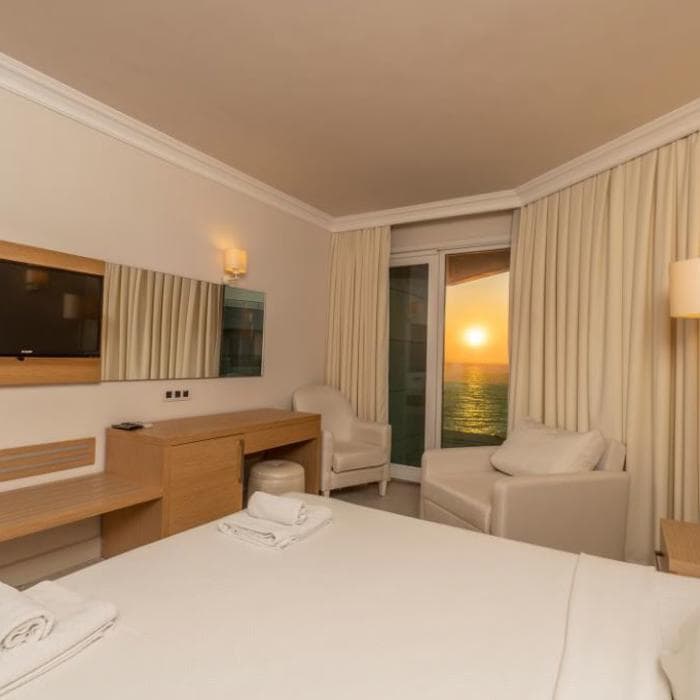 Dragut Point North Hotel
