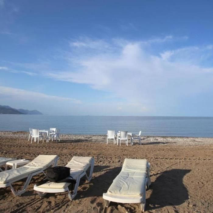 Arma's Resort Hotel 5