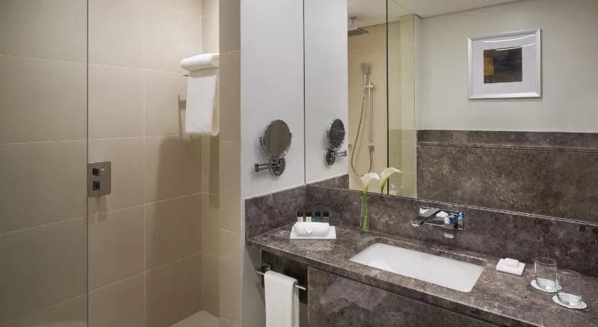 Mövenpick Hotel Tahlia Jeddah 2