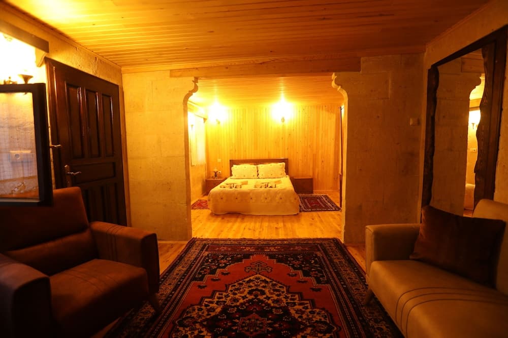 Old Greek House 4