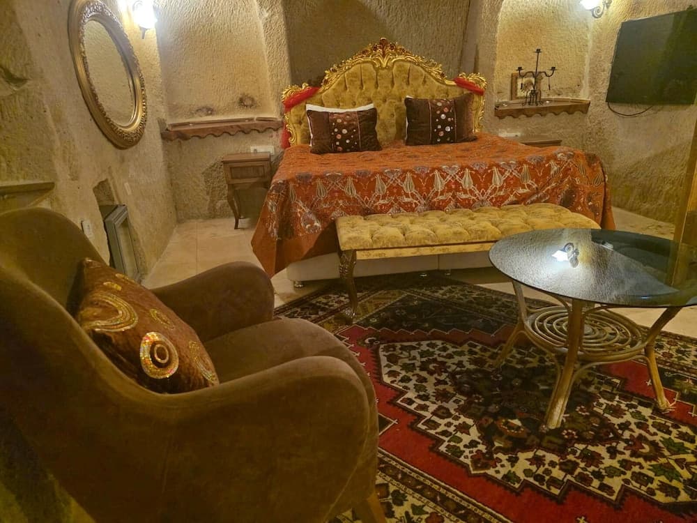 Antique House Hotel & Restaurant 2