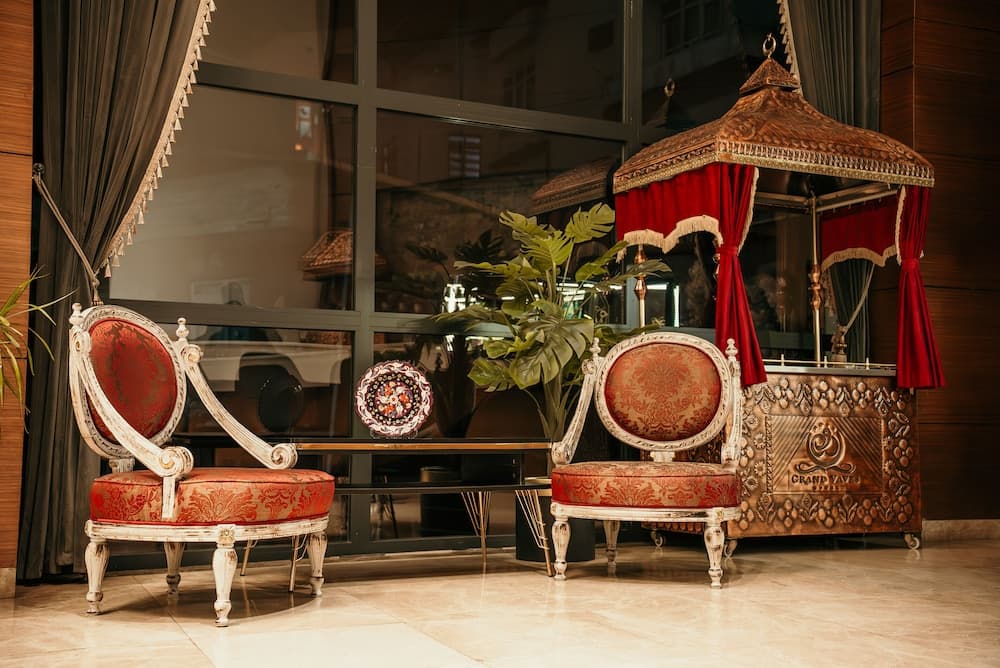 Grand Vaves Hotel 2
