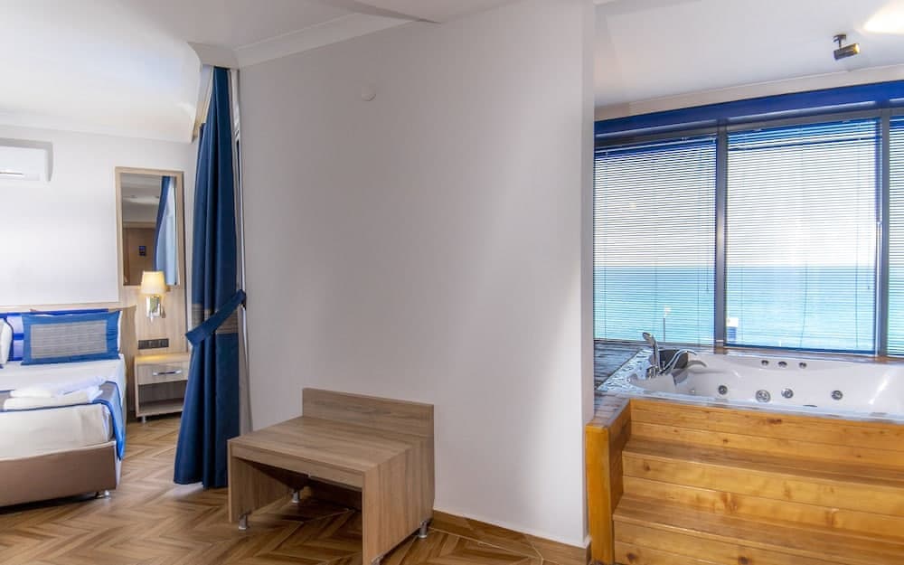 Relax Beach Hotel