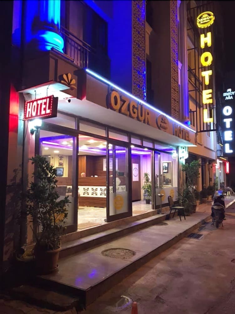 Ozgur Hotel 4