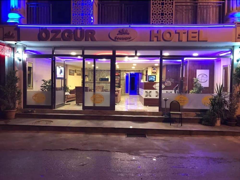 Ozgur Hotel 5