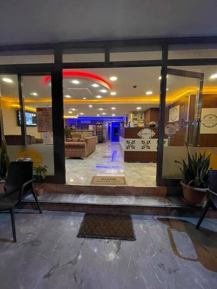 Ozgur Hotel 3