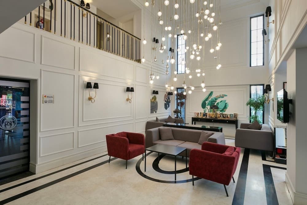 Reo Hotel 3