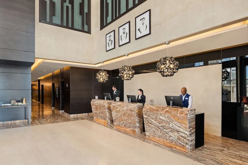 Radisson Blu Hotel, Dubai Canal View 4