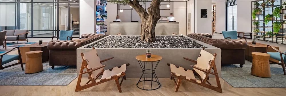 The Manor Hotel by JA 2