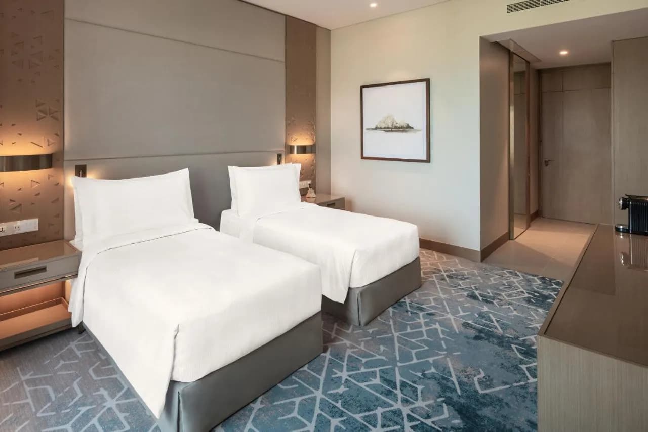Palace Beach Resort Fujairah 5