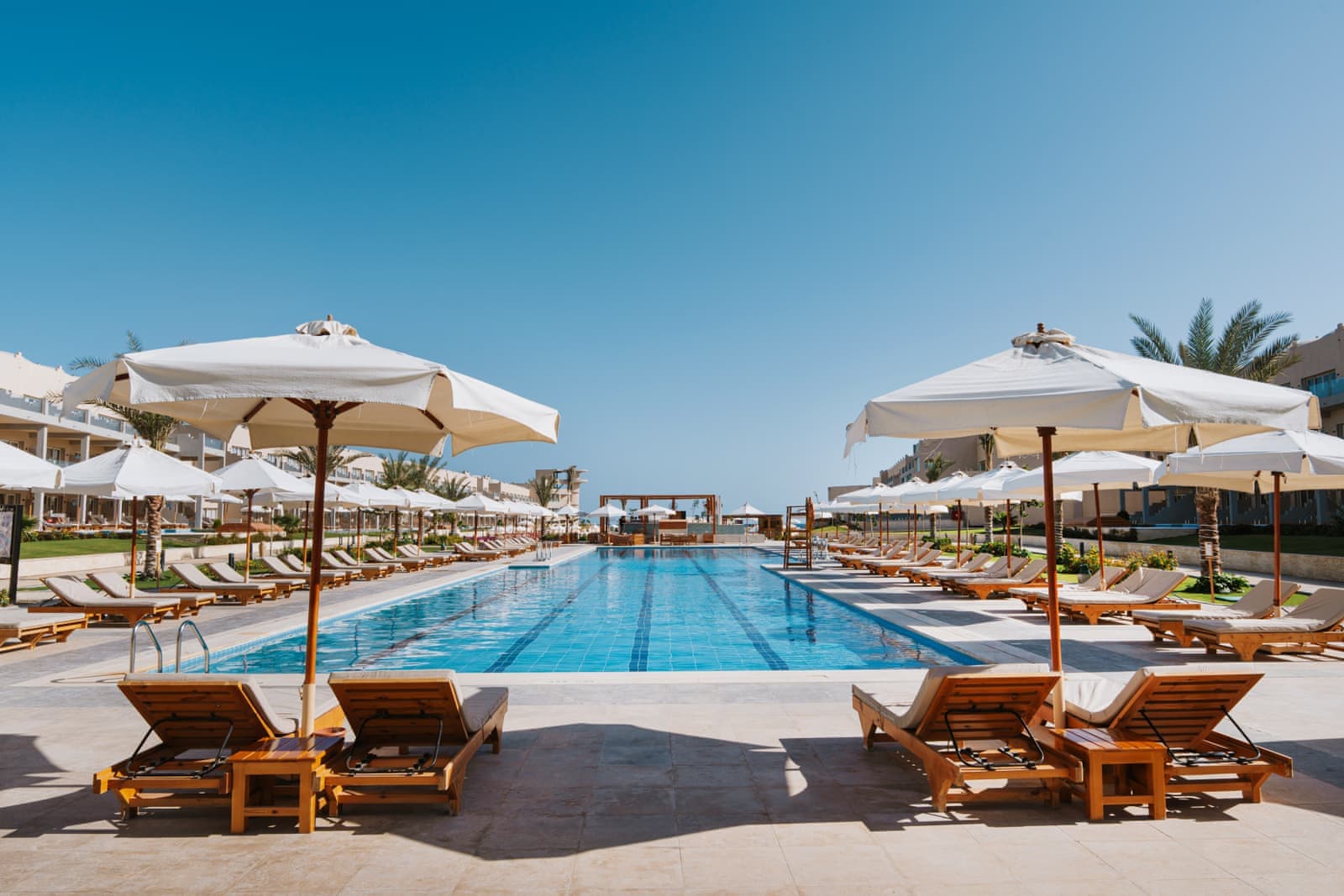 Diamond Beach by Pearl Resort 3