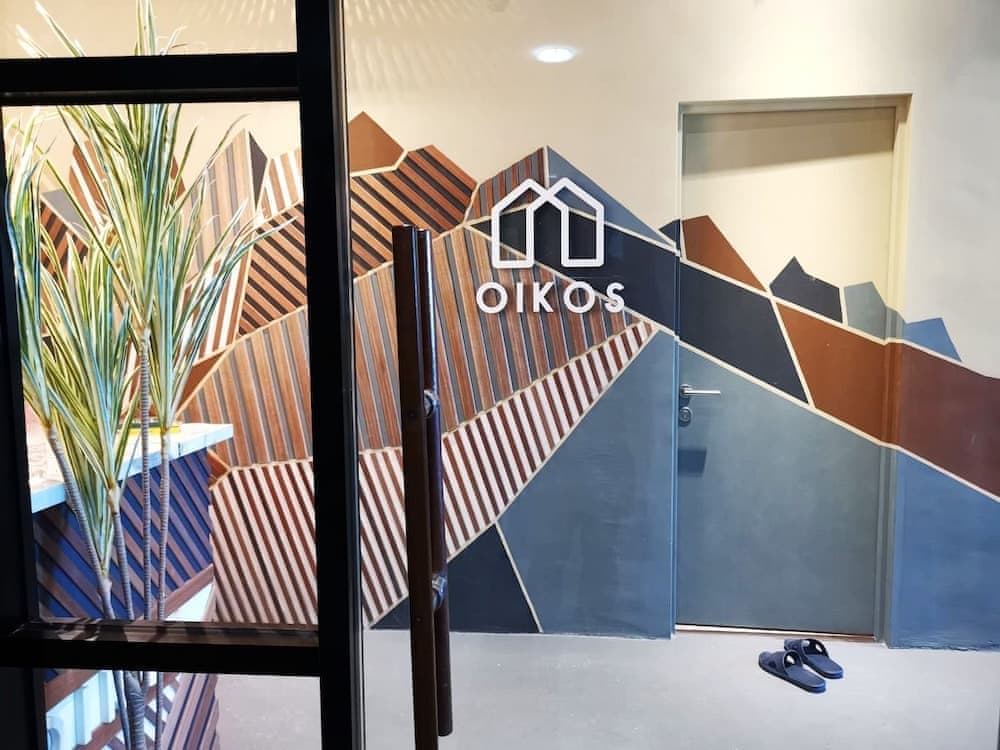 Oikos Poshtel 2