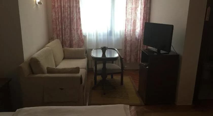 Hotel Pahuljica 2