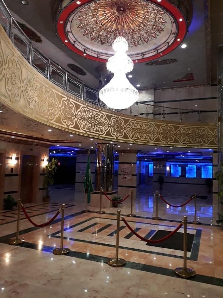 Revan Hotel 4