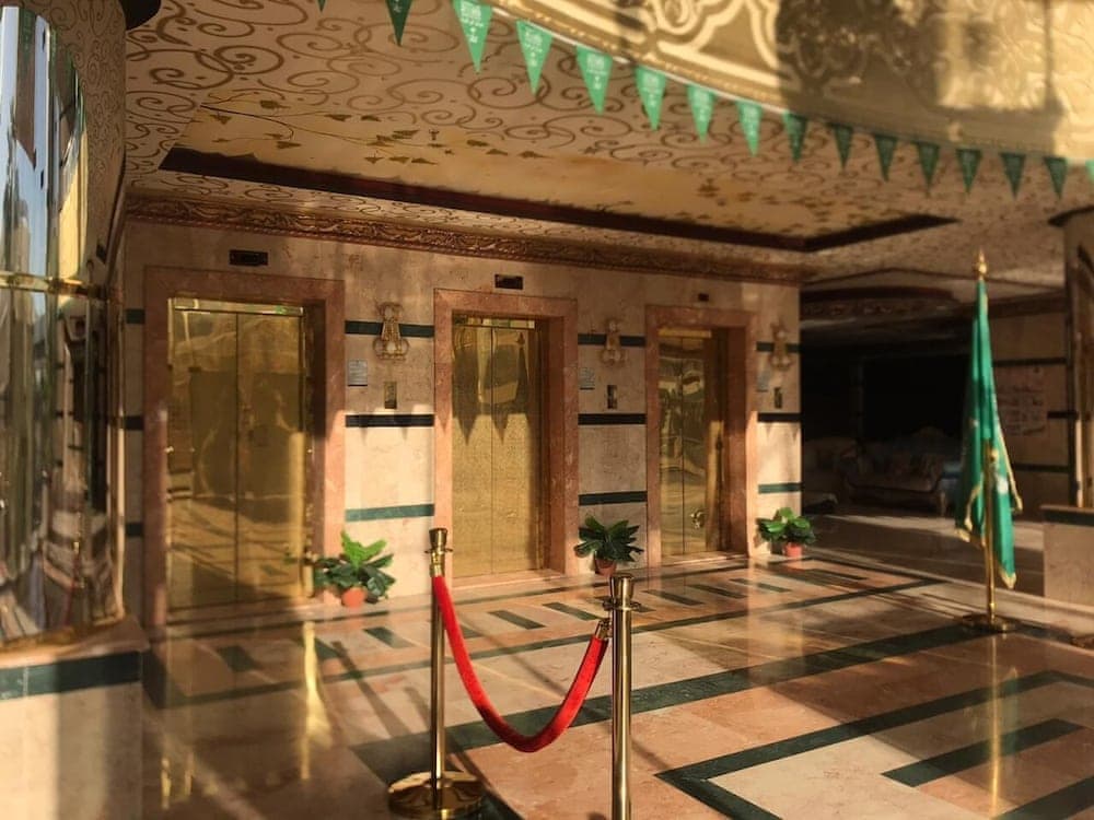 Revan Hotel 5