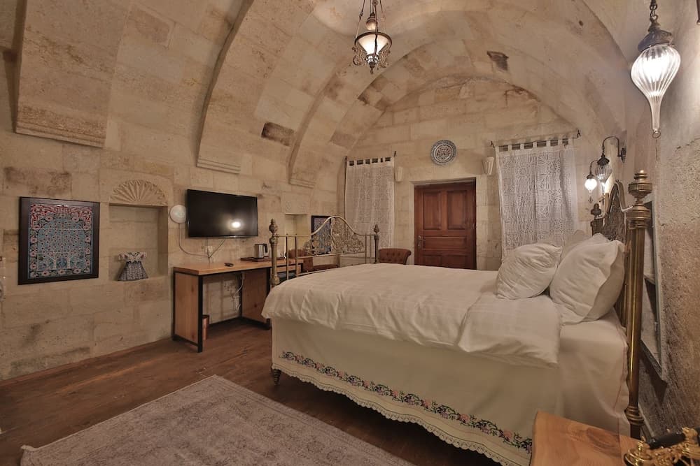 Taru Cave Suites 4