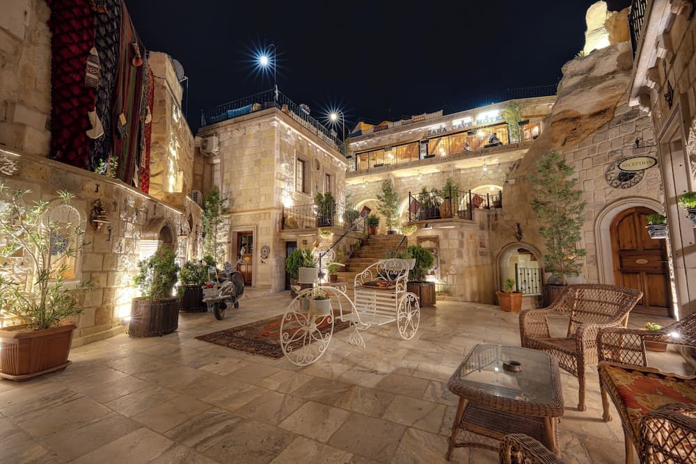 Zara Cave Hotel 3