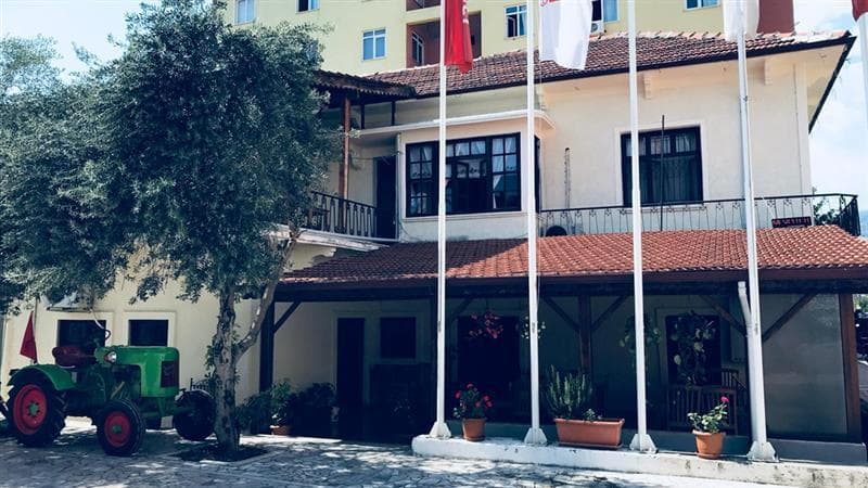 Bayraktar Konağı