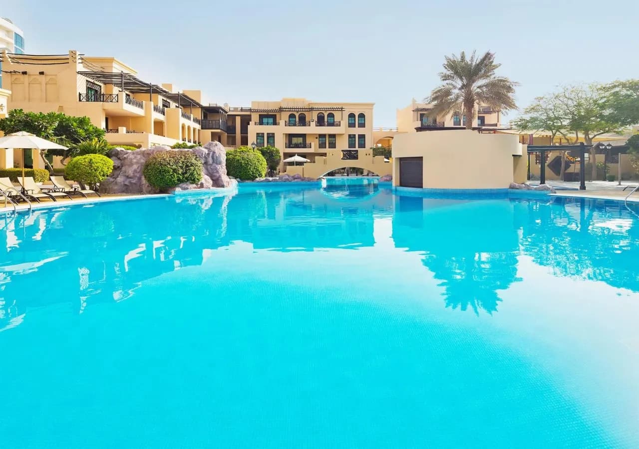 Novotel Bahrain Al Dana Resort 4