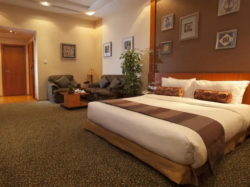 Gulf Court Hotel 3