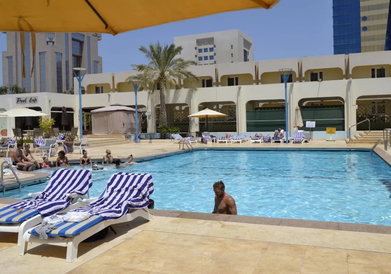 Golden Tulip Bahrain 4