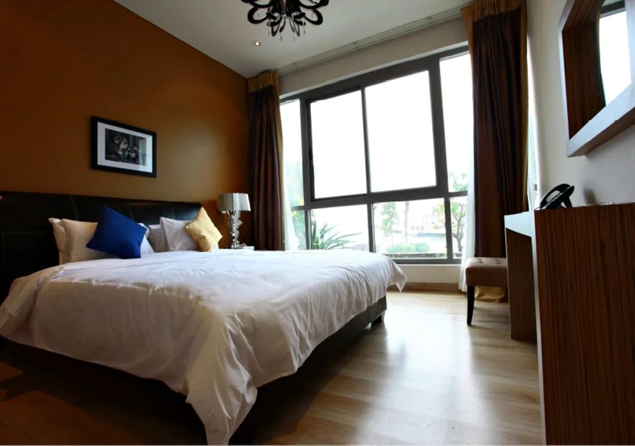 The Dragon Hotel & Resort 4