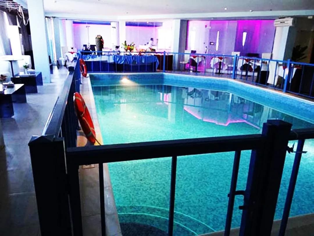 Phoenicia Tower Hotel 5