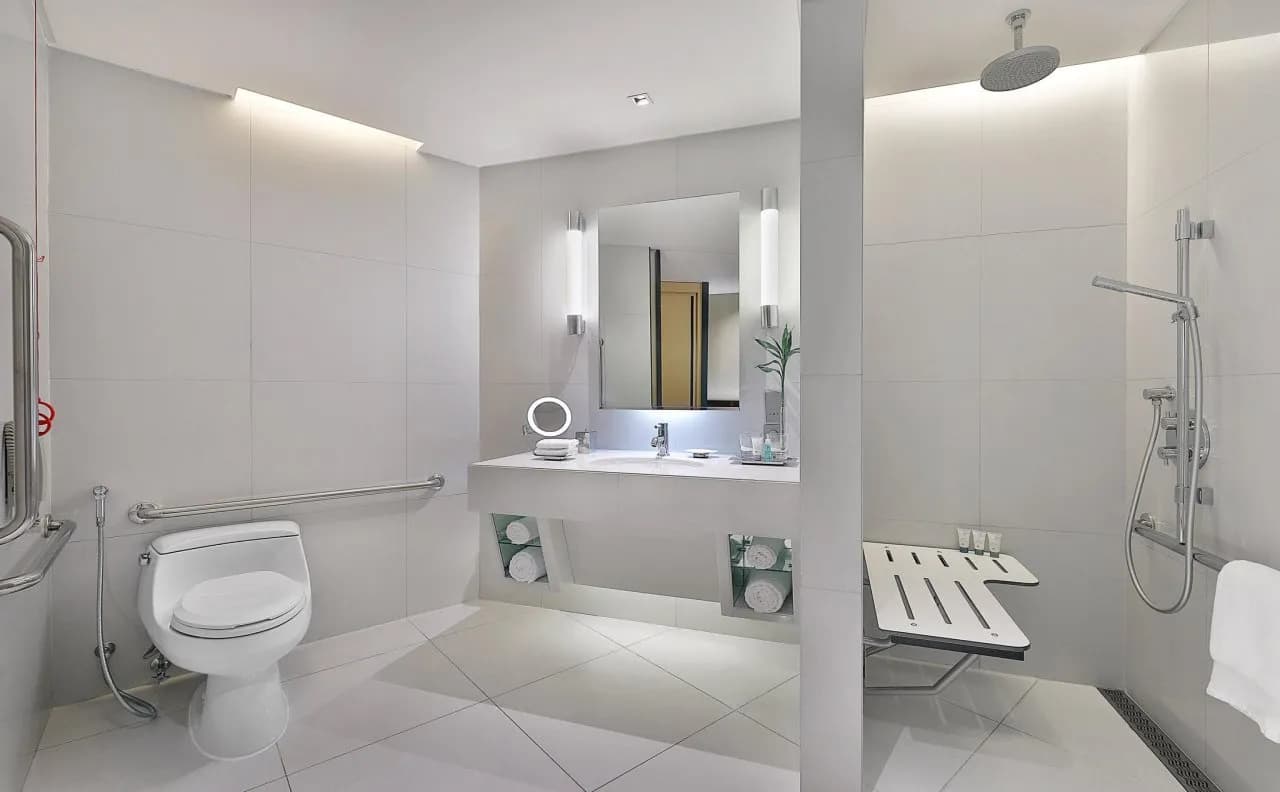 The Westin City Centre Bahrain 2