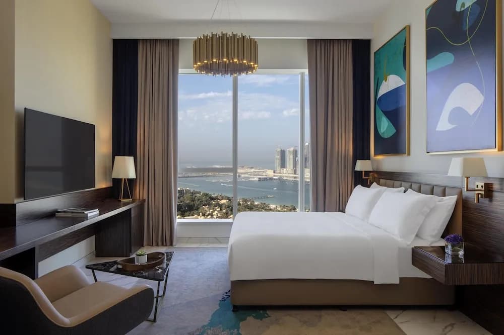 Avani + Palm View Dubai Hotel & Suites