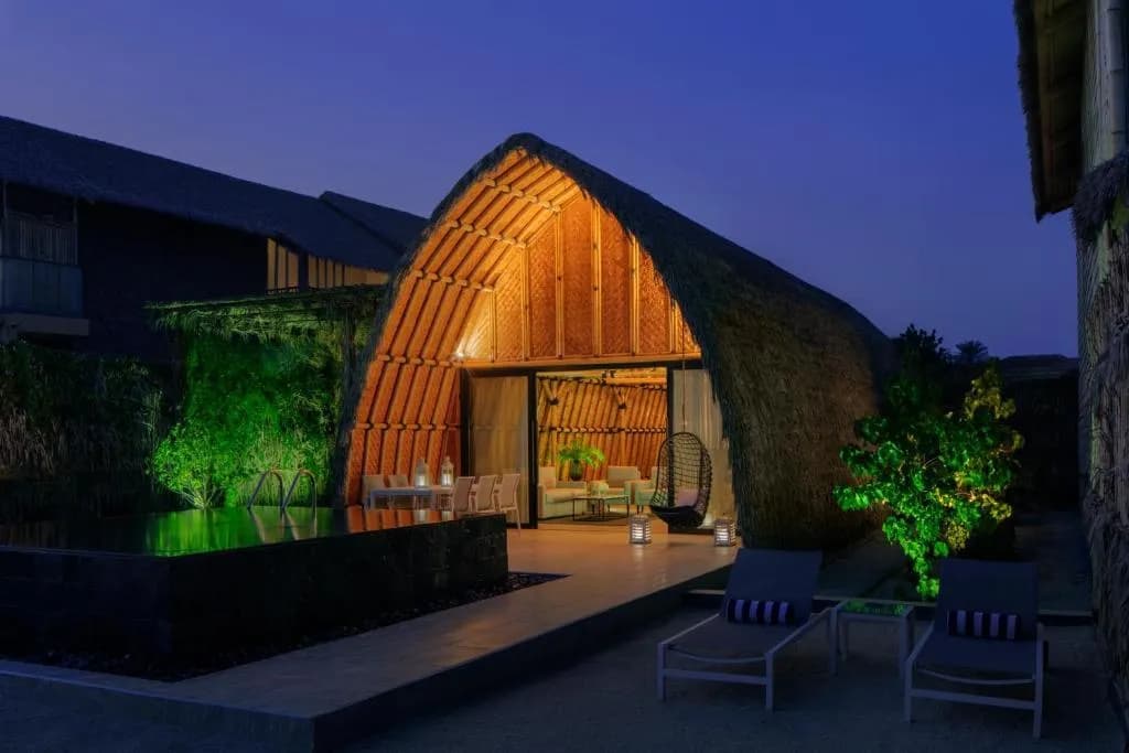 Anantara World Islands Dubai Resort 2