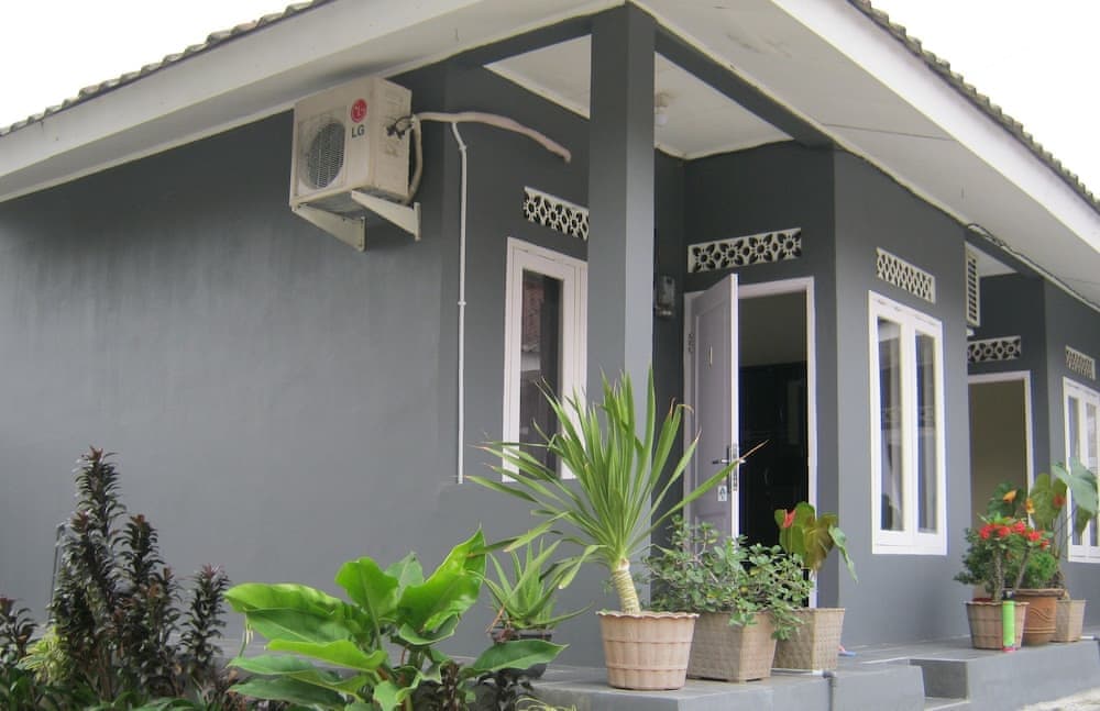 Aqilakost Room Gadog Puncak 5