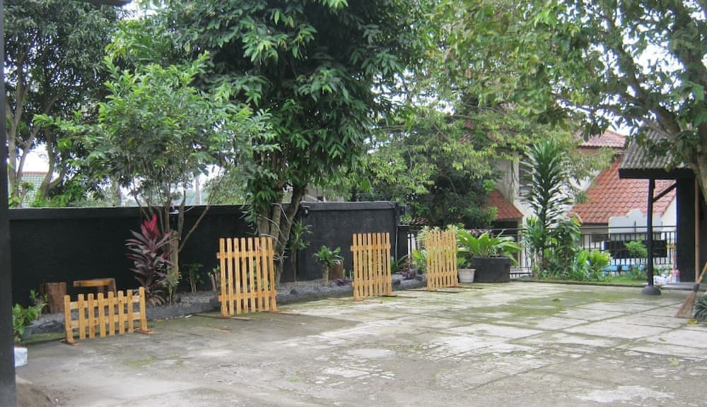 Aqilakost Room Gadog Puncak 4