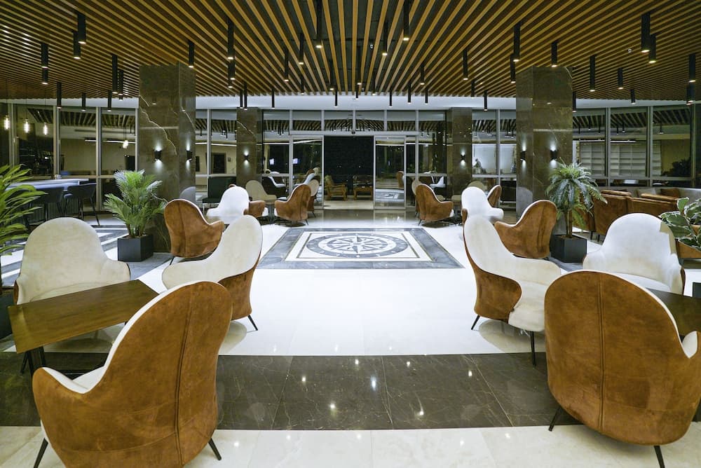 Cabir Deluxe Hotel 5