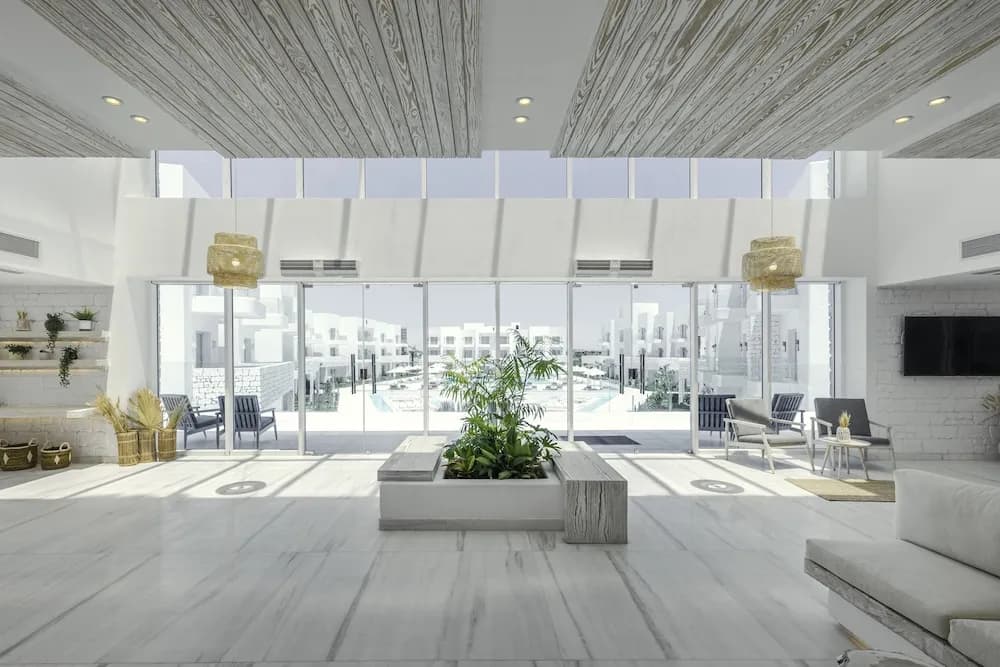 Tanoak Hotel 2