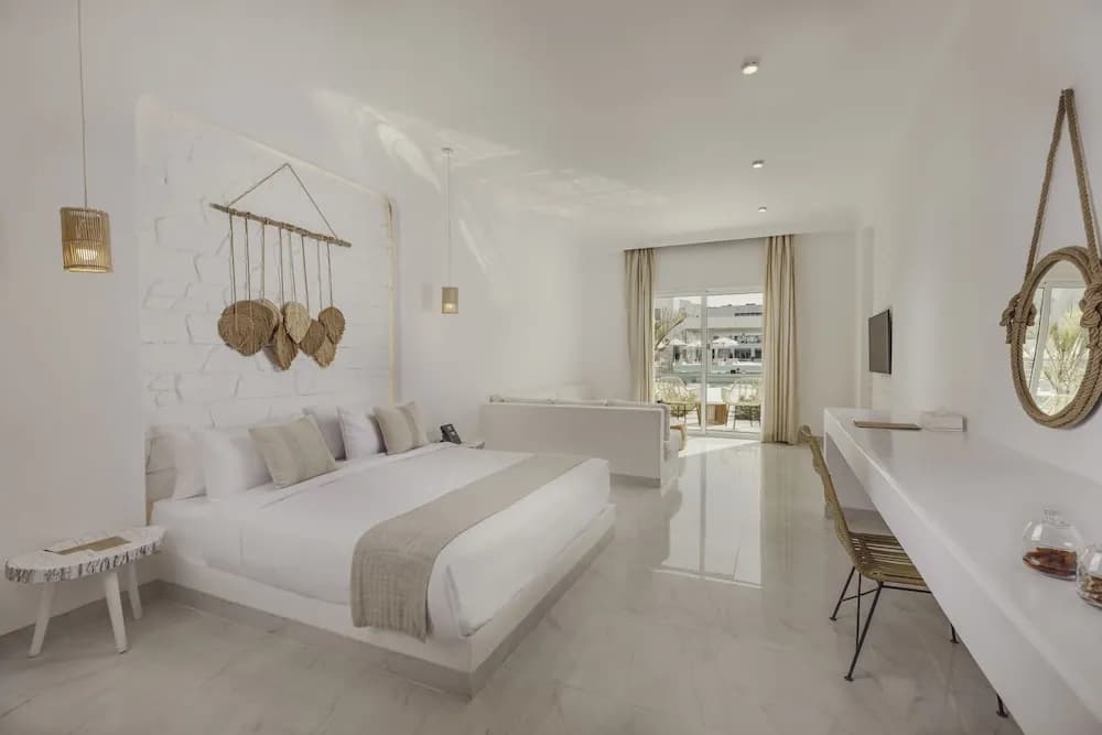 Tanoak Hotel 5