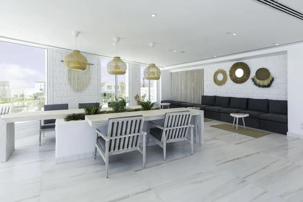 Tanoak Hotel 4