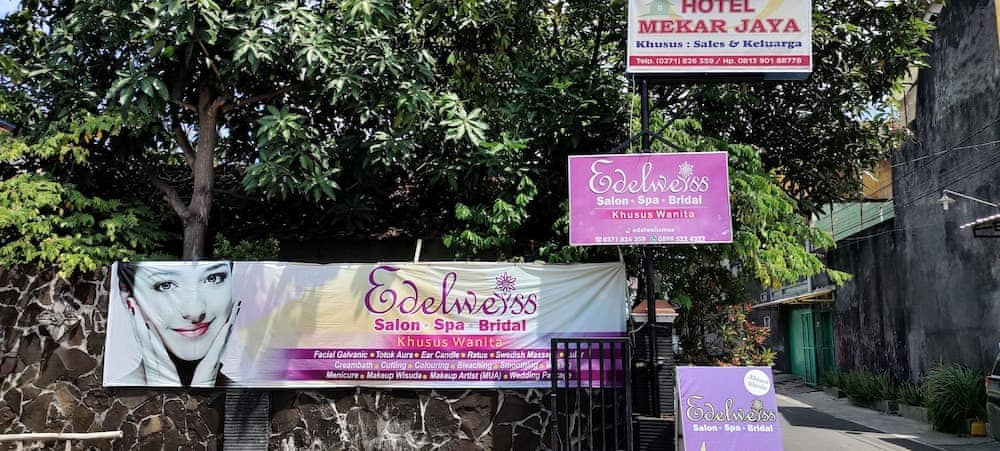Hotel Keluarga Mekar Jaya 3