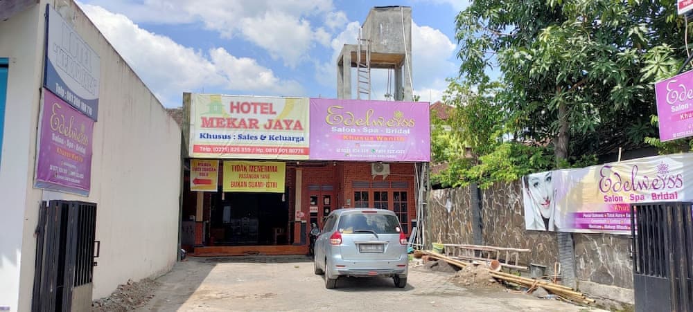 Hotel Keluarga Mekar Jaya