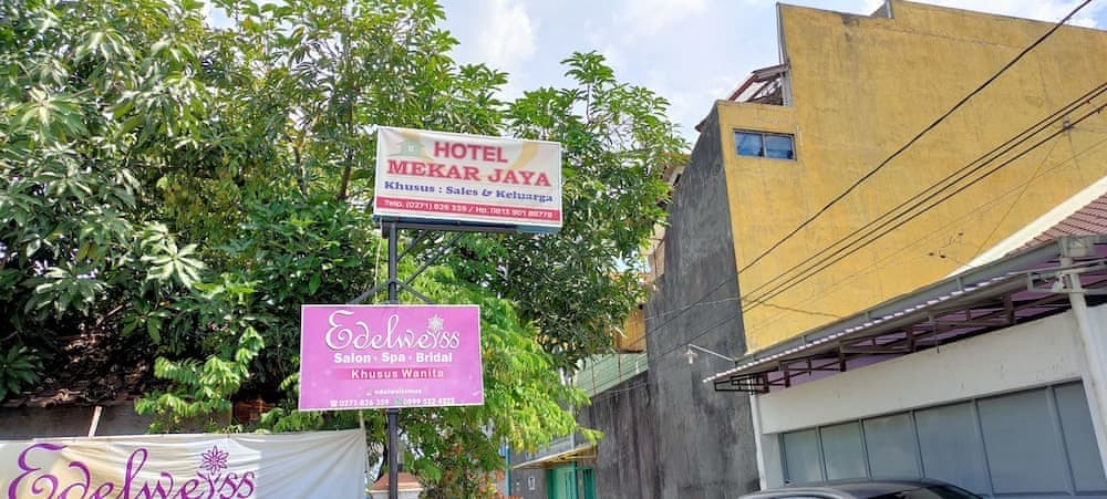 Hotel Keluarga Mekar Jaya 5