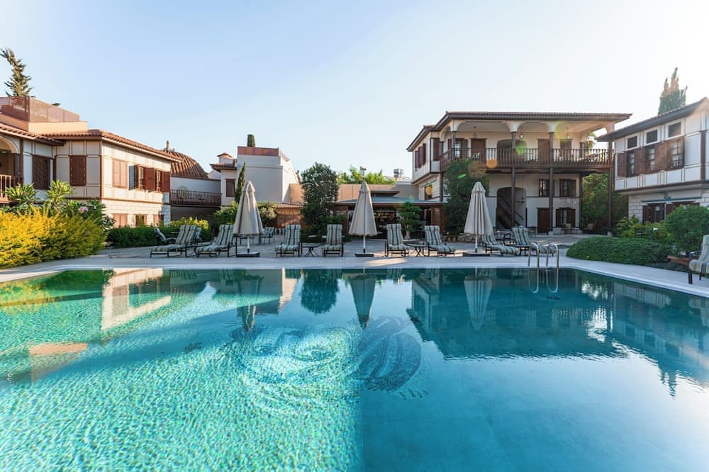 RuinAdalia Hotel
