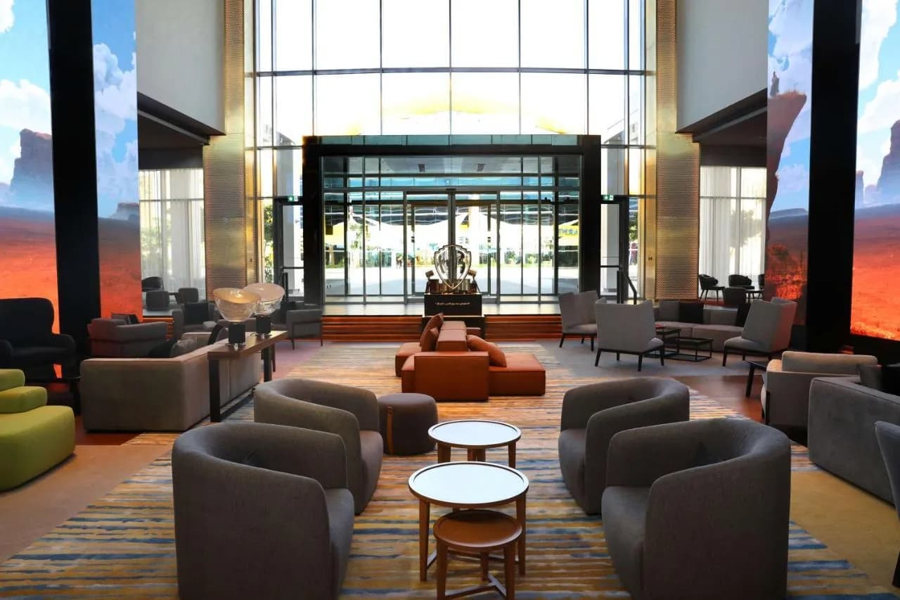 The WB Abu Dhabi, Curio Collection by Hilton 4