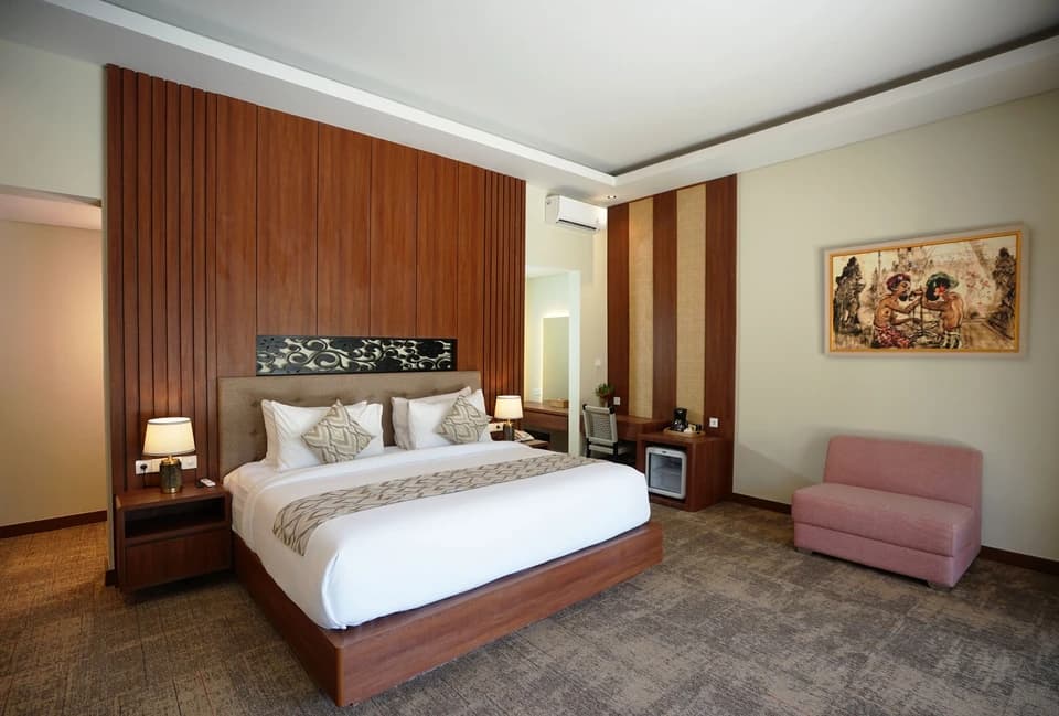The Grand Villandra Resort 3