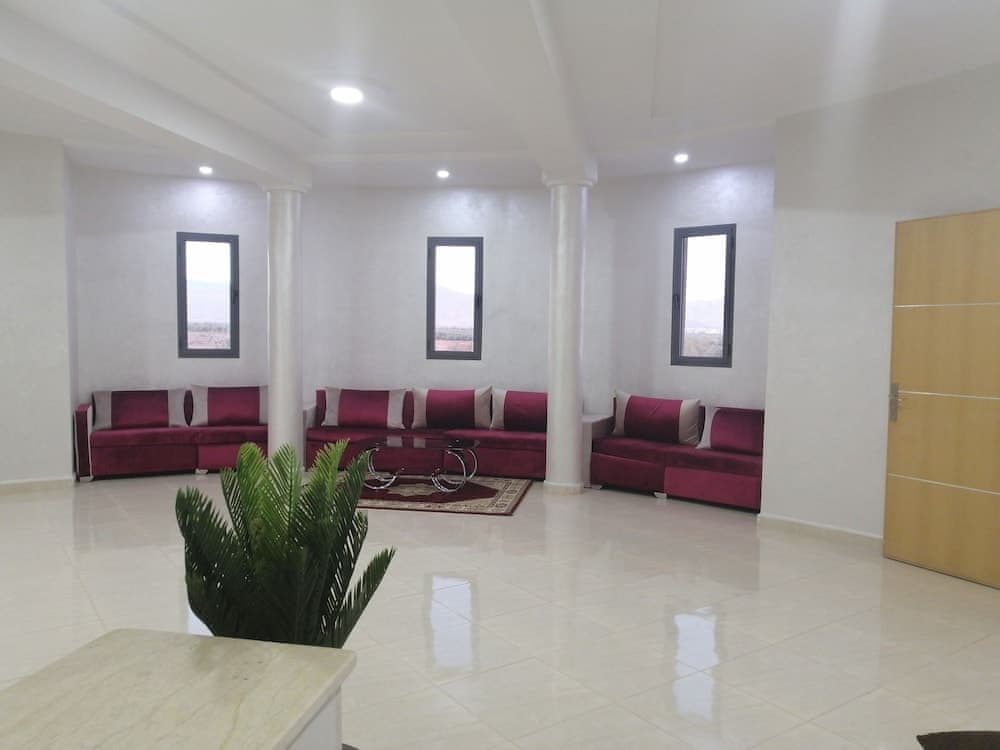 Hotel Oasis Palace 5