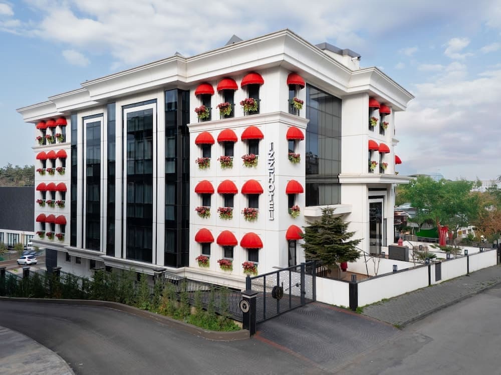 Izz Hotel Kosuyolu