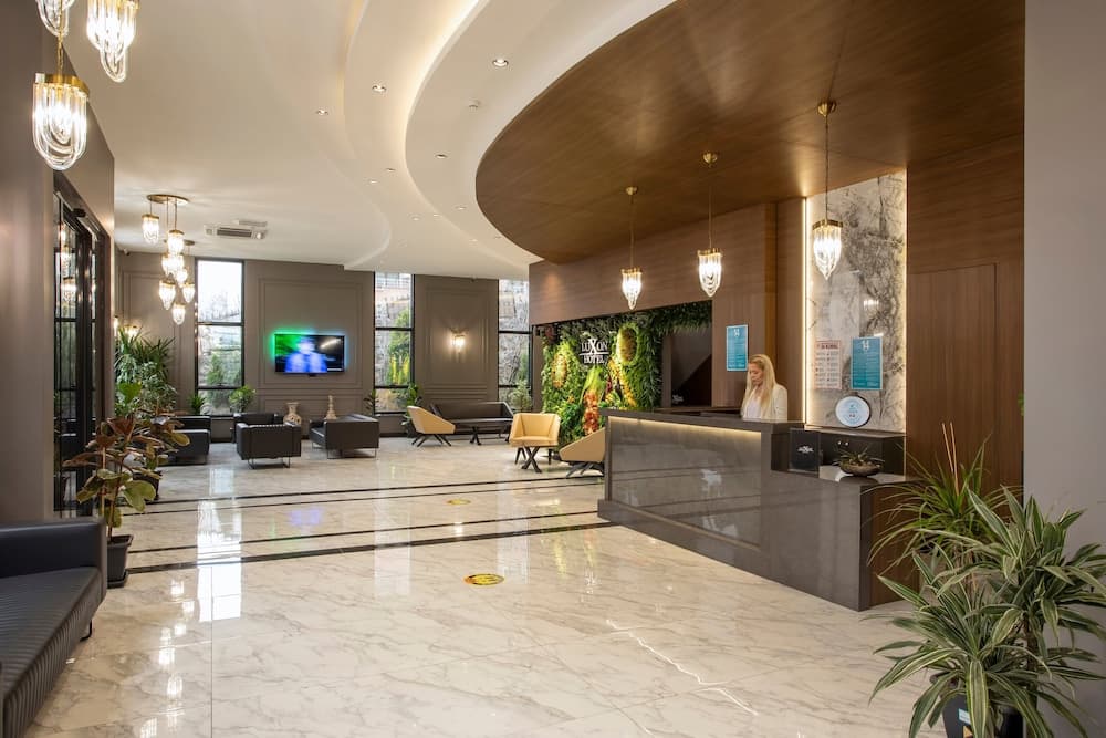 Luxon Hotel 3